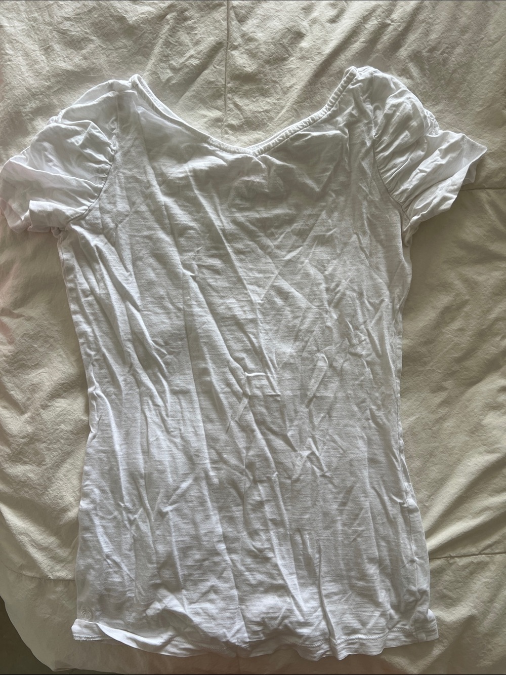 Lilly Pulitzer vneck tshirt
